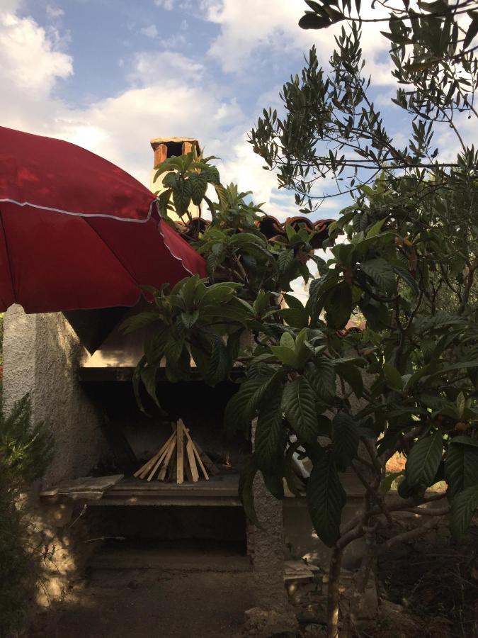 Shambala Apartment Supetar Bagian luar foto